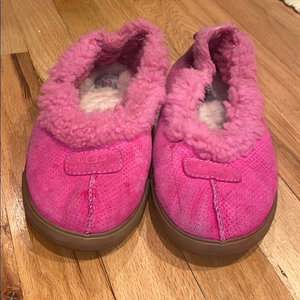 Hot pink uggs slippers authentic